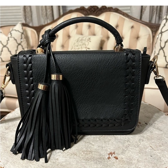 Classy Black Purse with tassels 🖤 - Picture 11 of 11